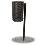 CESTINO IN LAMIERA FORATA ANCORATO A PALO