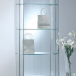 Vetrina Ovale Piccola in Cristallo Temperato (65 x 44 x h 190 cm)