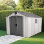 Casetta in resina HDPE simil legno, grande volume, con pavimento e tetto 2 falde 2,40 m x 3,00 m, 7,20 m²