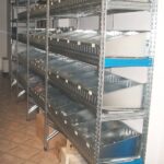 Scaffalatura per minuterie, completa, lunghezza 2,40 metri , altezza 2,00 mt, profondità 40 cm con 4 ripiani in altezza