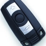 Silca CHIAVE RADIOCOMANDO AUTO HU131RS05  (3 BOTTONI)