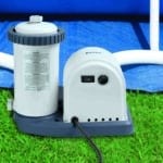 Intex POMPA A FILTRO PER PISCINA  portata 5.678 lt/h