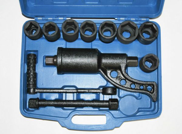 Moltiplicatore-forza-chiave-svita-bulloni-ruote-camion-trattori-big-8031-560.jpg