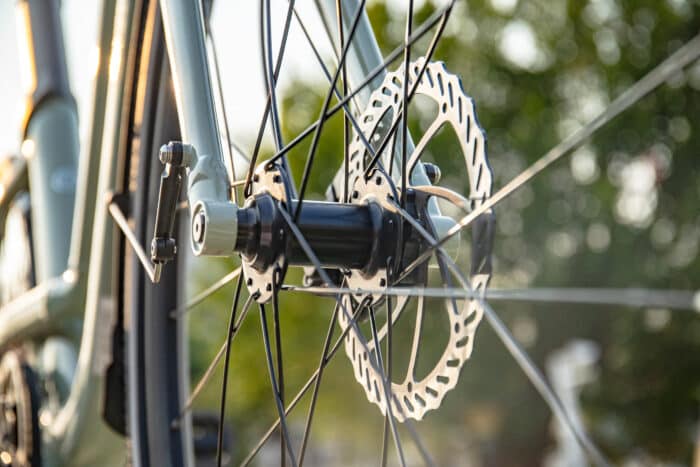 fiido-c700-bici-elettrica-dettaglio-freni-idraulici