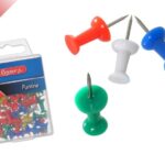 SPILLI  PUNTINE PUNES CARTOGRAFICI  CON GAMBO  IN  ACCIAIO  SCATOLINO 50  PZ  COLORI ASSARTITI