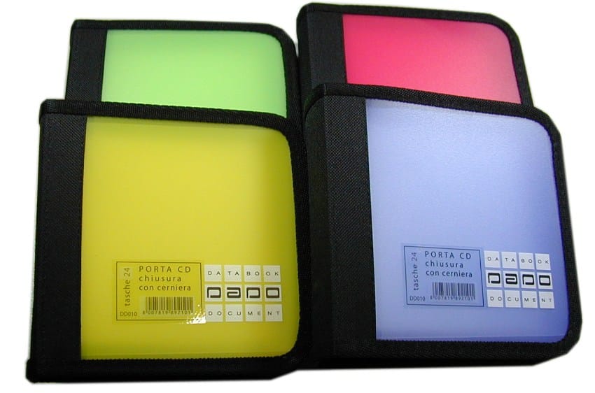 zoom_3784-0-5640bdfc.jpg PORTA CD 24 TASCHE IN POLIPROPILENE E DORSO IN TESSUTO - immagine 1