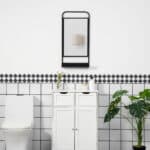 Specchio da Parete con Mensola Inferiore e Struttura in Metallo, 36,2x12x71,7cm, Nero - immagine 7