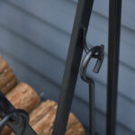 Portalegna da Interno ed Esterno in Acciaio con 4 Attrezzi Inclusi, Capacità 1kg 46x30x76cm Nero - immagine 9