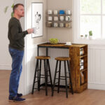 Set da Pranzo con Bancone Bar con 3 Ripiani e 2 Sgabelli Alti con Poggiapiedi Stile Industriale, Marrone - immagine 8