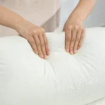 Poltrona Reclinabile 135° max in Tessuto Effetto Lino, Schiuma, Acciaio e Legno, 73x86x1 cm, Bianco Crema - immagine 2