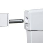 Cancellino per Cani Estensibile a Pressione con Chiusura Automatica per Spazi da 75-103cm, Bianco - immagine 9