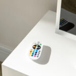 Mobile Porta TV da 55" con Luci LED a 12 Colori e Telecomando, Legno e Vetro 120x40x50cm, Bianco - immagine 9