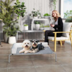 Lettino per Cani Rialzato di 20 cm con Cuscino a L, in Poliestere e Acciaio, 110x75x30 cm, Grigio e Argento - immagine 8