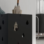 Portaombrelli in Metallo con 4 Ganci e Vaschetta Raccogligocce, 15,5x15,5x41cm, Nero - immagine 7