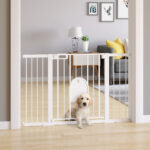 Cancelletto per Cani Estensibile con Porta a Chiusura Automatica, in Metallo e ABS, 75-131x76 cm, Bianco - immagine 2