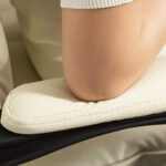 Sedia da Ufficio Reclinabile a 155° con Poggiapiedi, Doppia Imbottitura e Rivestimento in Finta Pelle, Beige - immagine 9