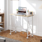 Scrivania Pieghevole Salvaspazio con 4 Ruote e Freno, 80x40x75 cm, Legno - immagine 2