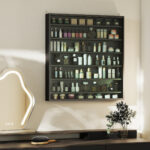 Bacheca Portaoggetti a 6 Ripiani Regolabili in Legno con Ante in Vetro, 80x9,5x83 cm, Nero - immagine 7