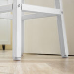 Set 2 Sgabelli da Cucina in Truciolato e Acciaio con Piano Liscio e Poggiapiedi, 32,5x32,5x65 cm, Bianco e Legno - immagine 9