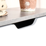 Scarpiera Salvaspazio Slim con 2 Ante a Ribalta, Scarpiera Ingresso con Ripiani Regolabili, Porta Scarpe per 8 Paia con Maniglia a Incavo, 62,5x26x81 cm, Grigio Cemento - immagine 9