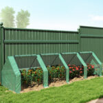 Mini Serra da Giardino a 4 Porte Arrotolabili con Copertura Allungata, in Acciaio e PE, 360x90x90 cm, Verde - immagine 8