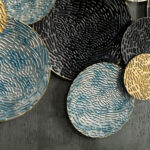 Decorazione Murale in Metallo 3D, Wall Art a Cerchi 133x66cm, Blu, Nero e Oro - immagine 9
