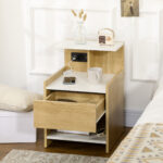 Comodino moderno con 2 Prese, 2 porte USB e Cassetto in truciolato, 40x40x60cm, Color Legno - immagine 2