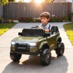 Auto Elettrica per Bambini TOYOTA Land Cruiser 12V con Telecomando, Età 3-8 Anni, Verde - immagine 2