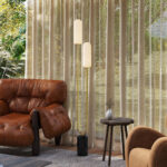 Lampada da Terra a U con 2 Luci, Interruttore a Pedale e Base in Marmo, 26x12x150 cm, Bianco Nero e Oro - immagine 8