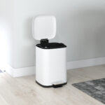 Bidone Immondizia da 12L a Pedale con Chiusura Silenziosa, in Metallo e PP, 24,5x32x34,5 cm, Bianco - immagine 8