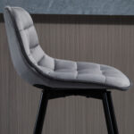 Set 2 Sgabelli Alti da Bar con Sedie Imbottite e Poggiapiedi Stile Nordico, con schienale in Velluto, 45x47x88cm, Grigio | Aosom Italy - immagine 9
