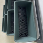 Orto Verticale da Parete a 4 Livelli con 8 Vasi, in Acciaio e Plastica, 52x14x90 cm, Verde Scuro e Nero - immagine 8