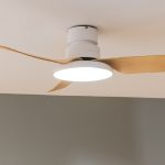 Ventilatori da soffitto con luce EnergySilence Aero 5200 Light LightWood - immagine 4