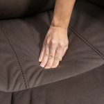 Poltrona Relax con Reclinazione Manuale e Poggiapiedi, in Microfibra e Acciaio, 97x90x96 cm, Marrone - immagine 7