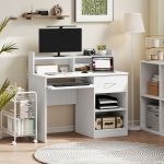 Scrivania per Computer Compatta, Scrivania PC Fisso in Legno Bianco con Ripiano Tastiera Estraibile e Mensole 104x48x95.5cm - immagine 2