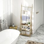 Scaffale Bagno 3 Ripiani con Porta Asciugamani a 3 Barre, Autoportante e Pieghevole in Legno di Bambù - immagine 8