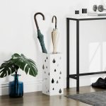 Portaombrelli in Metallo con 4 Ganci e Vaschetta Raccogligocce, 15.5x15.5x41cm, Bianco - immagine 2