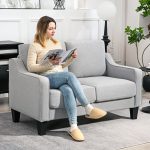 Divano 2 Posti Moderno e Salvaspazio in Tessuto Effetto Lino, 136x77x86 cm;, Grigio Chiaro - immagine 2